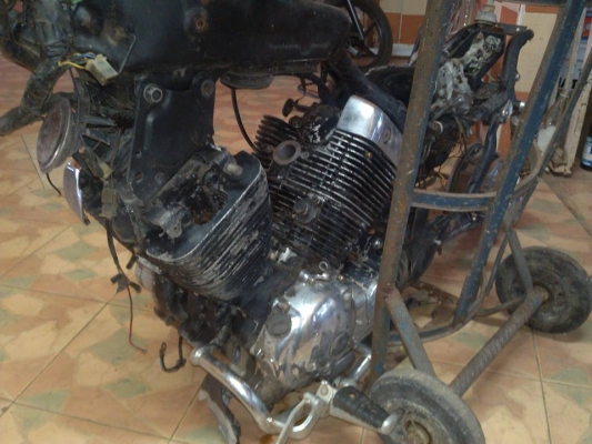 ซาก yamaha virago400 มีสำเนาหน้าเล่ม ขาย4,000บาท.