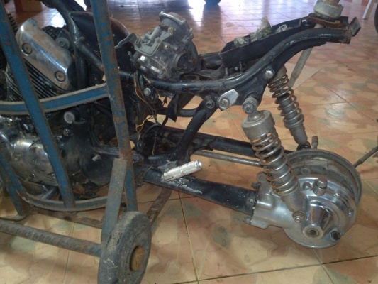 ซาก yamaha virago400 มีสำเนาหน้าเล่ม ขาย4,000บาท.