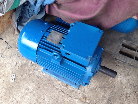 ขายมอเตอร์ Brook 20 HP. 380 V 1450 RPM. สภาพสวย พร้อมใช้งาน