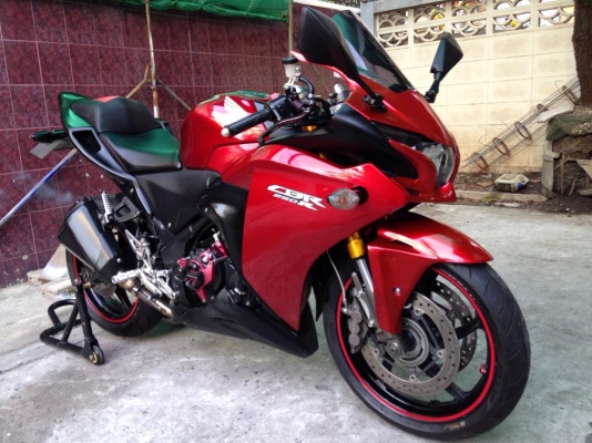 CBR 250r เอาไปเลยครับทั้งคันราคานี้ถึงสิ้นเดือนนี้ CBR 250r เอาไปเลยครับทั้งคันราคานี้ถึงสิ้นเดือนนี้