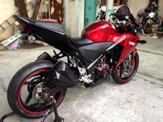 CBR 250r เอาไปเลยครับทั้งคันราคานี้ถึงสิ้นเดือนนี้ CBR 250r เอาไปเลยครับทั้งคันราคานี้ถึงสิ้นเดือนนี้