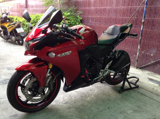 CBR 250r เอาไปเลยครับทั้งคันราคานี้ถึงสิ้นเดือนนี้ CBR 250r เอาไปเลยครับทั้งคันราคานี้ถึงสิ้นเดือนนี้