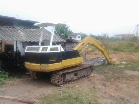 ขายรถแบคโฮ KOMATSU PC40-2 สภาพสวย พร้อมใช้งาน ขายรถแบคโฮ KOMATSU PC40-2 สภาพสวย พร้อมใช้งาน