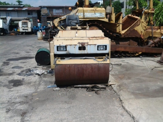 ขายรถบดสั่นสะเทือน SAKAI SW-40 ขายรถบดสั่นสะเทือน SAKAI SW-40