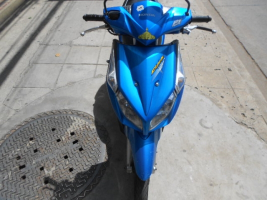 Honda-Click-i 110cc เครื่องดีครับ Honda-Click-i 110cc เครื่องดีครับ