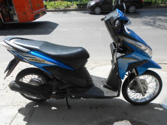 Honda-Click-i 110cc เครื่องดีครับ Honda-Click-i 110cc เครื่องดีครับ