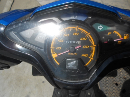 Honda-Click-i 110cc เครื่องดีครับ Honda-Click-i 110cc เครื่องดีครับ