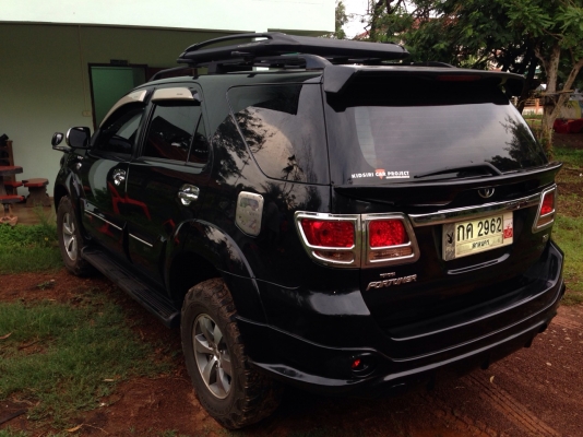 TOYOTA FORTUNER 3.0E เกียร์ธรรมดาปี 50 พ่อค้าซื้อไปมีกำไรครับ