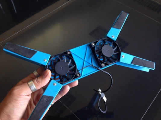 พัดลมโน๊ตบุ๊ก แบบ พับ พัดลมโน๊ตบุ๊ก แบบ พับ