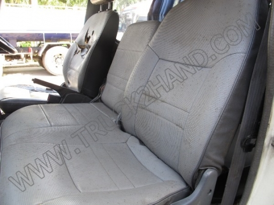 รถตู้ TOYOTA จดทะเบียนปี 2550 เป็นเครืองดีเซล 89 แรงม้า สภาพพร้อมใช้งาน เอกสารพร้อมโอน