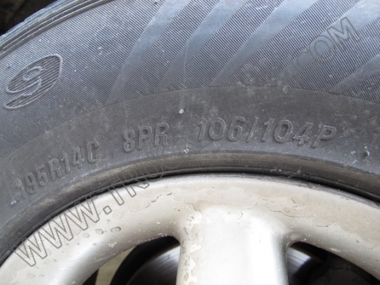 รถตู้ TOYOTA จดทะเบียนปี 2550 เป็นเครืองดีเซล 89 แรงม้า สภาพพร้อมใช้งาน เอกสารพร้อมโอน