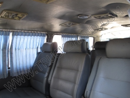 รถตู้ TOYOTA จดทะเบียนปี 2550 เป็นเครืองดีเซล 89 แรงม้า สภาพพร้อมใช้งาน เอกสารพร้อมโอน