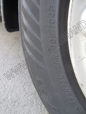 รถตู้ TOYOTA จดทะเบียนปี 2550 เป็นเครืองดีเซล 89 แรงม้า สภาพพร้อมใช้งาน เอกสารพร้อมโอน