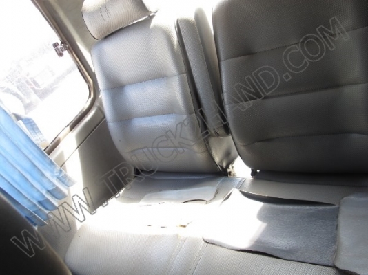 รถตู้ TOYOTA จดทะเบียนปี 2550 เป็นเครืองดีเซล 89 แรงม้า สภาพพร้อมใช้งาน เอกสารพร้อมโอน