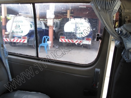 รถตู้ TOYOTA จดทะเบียนปี 2550 เป็นเครืองดีเซล 89 แรงม้า สภาพพร้อมใช้งาน เอกสารพร้อมโอน