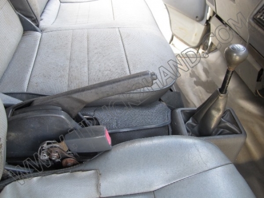 รถตู้ TOYOTA จดทะเบียนปี 2550 เป็นเครืองดีเซล 89 แรงม้า สภาพพร้อมใช้งาน เอกสารพร้อมโอน