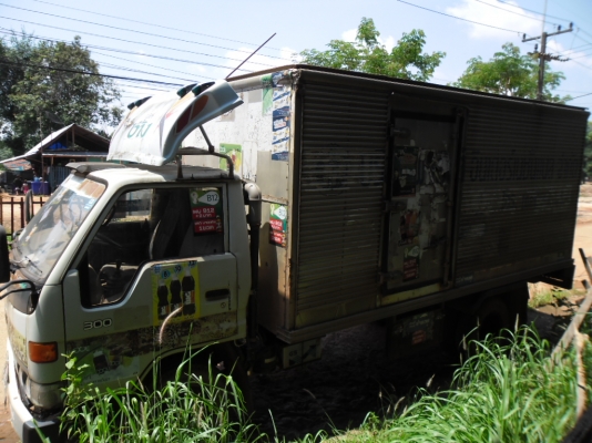ขายรถบรรทุก 6 ล้อ TOYOTA DYNA 115 แรงตู้แห้งประตู 3 บานเครื่องเดิมเกียร์เดิมคัสซีสวยมากเครื่องดีมากชุดโอนพร้อม