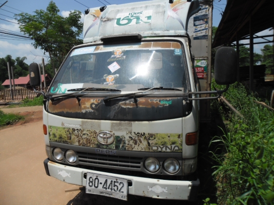 ขายรถบรรทุก 6 ล้อ TOYOTA DYNA 115 แรงตู้แห้งประตู 3 บานเครื่องเดิมเกียร์เดิมคัสซีสวยมากเครื่องดีมากชุดโอนพร้อม