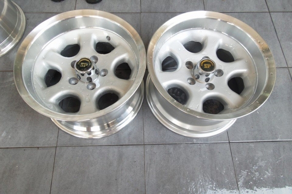 SP 5/114 เก่าเก็บสภาพใหม่ ยังไม่ได้ใช้งาน 15x8.5 ET-15 มี2วง 4600บาท
