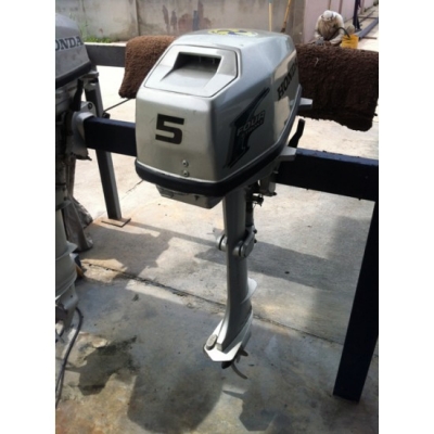 ขายเครื่องยนต์เรือ Honda BF 5 มือสองจากญี่ปุ่น