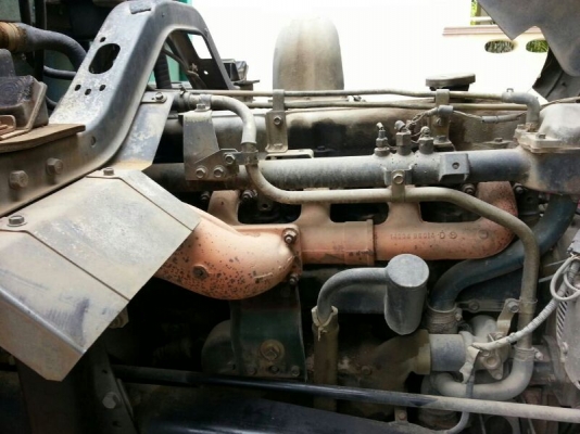 รถนิตสัน 10 ล้อ พี้นเรียบ CWM430  250 แรงม้า. ปี 38  สนใจติดต่อ 081 - 6079515