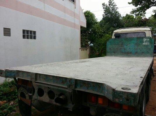 รถนิตสัน 10 ล้อ พี้นเรียบ CWM430  250 แรงม้า. ปี 38  สนใจติดต่อ 081 - 6079515