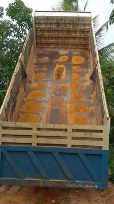 รถอีซูซุ 10 ล้อดั้ม  FXZ  270 แรงม้า. ปี 40  สนใจติดต่อ 081 - 6079515