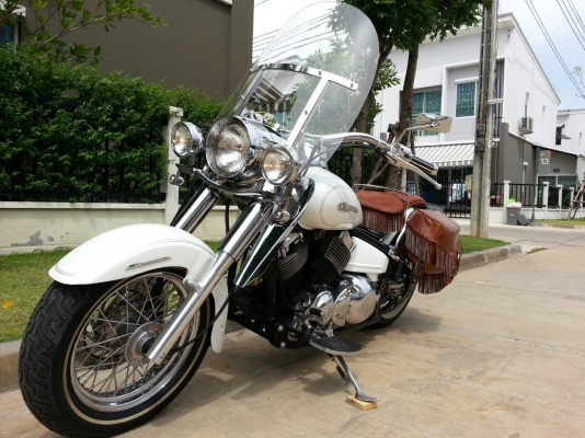 ขายYAMAHA DRAG STAR 400 CLASSIC ปี2002(ตามเลขเครื่อง) แต่งเต็ม ชิลบังลม ชุดไฟหน้า สปอร์ตไลท์ ชุดแต่งโครมเมี่ยมหน้า กระจก พักเท้า แตรไฟฟ้า ชุดเบาะจั่งหนังสีน้ำตาล+กระเป๋า1คู่ใช้งานได้จริง พักเท้าหลัง สดุดตา ขี่เท่ได้เลย อินวอย+สรรพสามิตร+ประกันภัย พรบ.=เอก