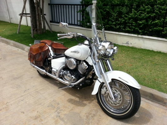 ขายYAMAHA DRAG STAR 400 CLASSIC ปี2002(ตามเลขเครื่อง) แต่งเต็ม ชิลบังลม ชุดไฟหน้า สปอร์ตไลท์ ชุดแต่งโครมเมี่ยมหน้า กระจก พักเท้า แตรไฟฟ้า ชุดเบาะจั่งหนังสีน้ำตาล+กระเป๋า1คู่ใช้งานได้จริง พักเท้าหลัง สดุดตา ขี่เท่ได้เลย อินวอย+สรรพสามิตร+ประกันภัย พรบ.=เอก