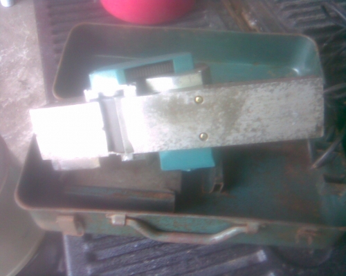 กบ  3  นิ้ว มากีตารุ่น 1100