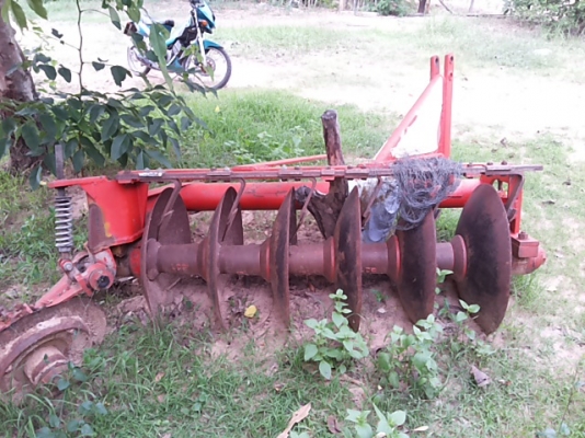 ผานพรวน 6x26" ของ Kubota M7040 ครับ