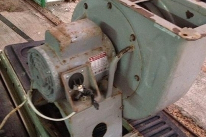 ตัวดูดควัน มอเตอร์มิสซู 1 แรงสภาพเดิมๆครับพร้อมใช้งานครับ  มอเตอร์มิซู 1  แรงครับราคานี้คุ้มครับ