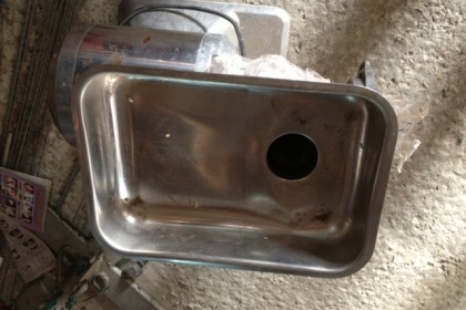 เครื่องบดเนื้อ อิตาลีเป็นของอิตาลีครับพร้อมใช้ครับราคานเบิกใหม่เกือบสองหมื่นครับราคานี้ค้มครับใช้ยาวครับรุ่นนี้