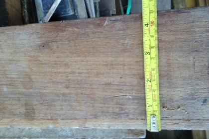 ไม้สักไม้สักเก่าครับสภาพดีมากครับ  หน้า 3 นิ้วกว่า เมตรละ 105  ครับ หน้า 4 นิ้วกว่าเมตรละ 120 บาทครับ พร้อมรางลิ้นครับความยาวอยู่ที่ 2.20  เมตรครับหนาประมาณ 1 นิ้วครับ คุ้มครับราคานี้