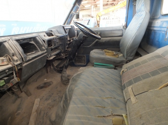 ขายรถดั้ม ISUZU NPR 110 แรง