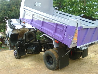 ขอบคุณ TRUCK 2HAND และ พ่อเลี้ยง  ชนะ จ.เชียงราย ที่มือไวใจถึง ส่งรถให้ถึงบ้านเรียบร้อย/ 6ล้อดั้มFC4J 140 แรงปี42 ห้างแท้ สภาพพร้อมใช้งาน 100\%  แอร์ เพาเวอร์ เก๋งสวยครบ เบรคทิฟฟี่ รถใช้งานจริง  ราคาเบาๆ