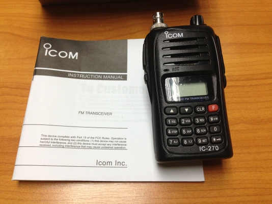 ขายวิทยุสื่อสาร พร้อมอุปกรณ์