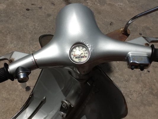 Ya vespa shop เสนอขาย 50cc italy 29000฿(ดีกว่าซื้อ64ดัดแปลงย้อมแมวศูนย์เอียง) Ya vespa shop เสนอขาย 50cc italy 29000฿(ดีกว่าซื้อ64ดัดแปลงย้อมแมวศูนย์เอียง)