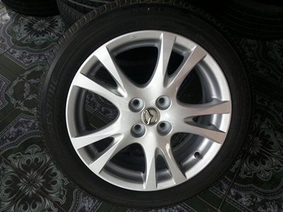 ขายล้อแม็ก Mazda 2 พร้อมยาง 4 เส้นพร้อมยางBRIDGESTONE