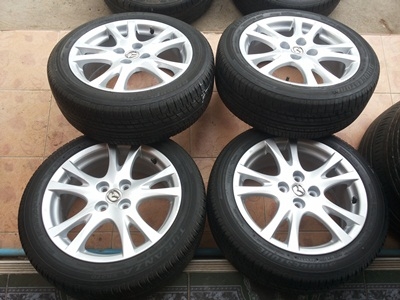 ขายล้อแม็ก Mazda 2 พร้อมยาง 4 เส้นพร้อมยางBRIDGESTONE