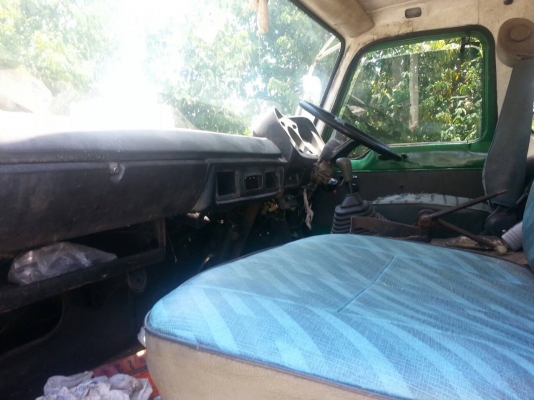 ขายเทรลเลอร์UD 220แรง 2เพลาหางใหญ่เหล็กไอบรีมขึ้นแบคโค200และ320ได้ มีบันไดขึ้นรถเกี่ยว เครื่องดี แคชซีสวย เอกสารพร้อมโอน