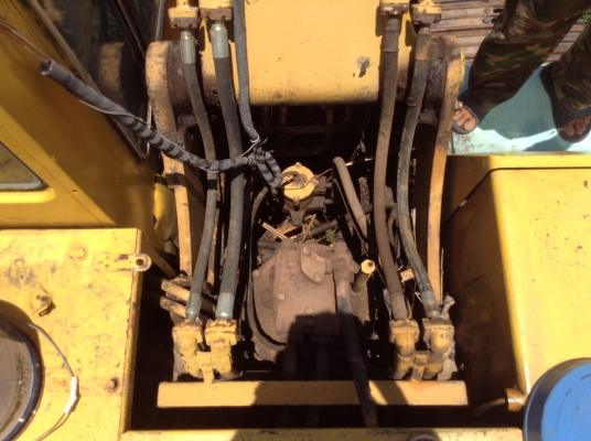 ขายแบคโฮ KOMATSU PC200-3 สภาพพร้อมใช้งาน เอวแน่น แทรคดี เครื่องแน่นทำงานไม่โหลด เอกสารสัญญาซื้อขาย ราคาต่อรองได้อีกครับ