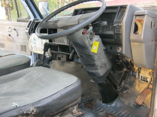 หลุดมัดจำแล้ว...ต้องการขาย 4 ล้อ อีซูซุ 88 แท้ห้าง เกียร์สั้นสภาพพร้อมใช้ เครื่องฟิตดีไม่มีเยิ้ม สภาพสวย  ซื้อไปใช้งานได้เลย