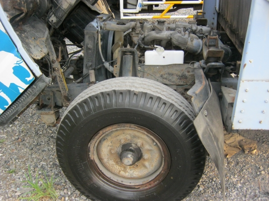 หลุดมัดจำแล้ว...ต้องการขาย 4 ล้อ อีซูซุ 88 แท้ห้าง เกียร์สั้นสภาพพร้อมใช้ เครื่องฟิตดีไม่มีเยิ้ม สภาพสวย  ซื้อไปใช้งานได้เลย