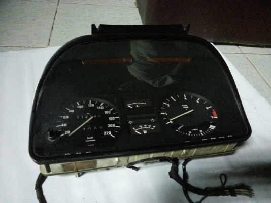 ขายเลือนไม bmw e28