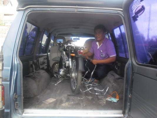 มารับรถแล้วครับ พี่ ศิริชัย นิลขาว จากบางประกง รับรถไปแล้วคับ