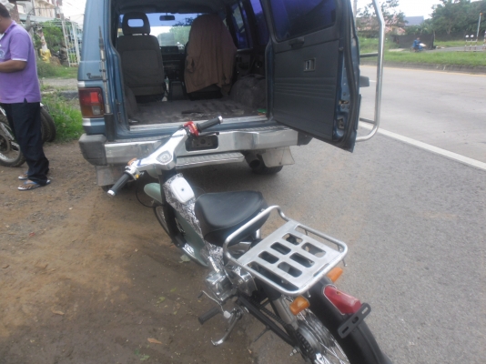 มารับรถแล้วครับ พี่ ศิริชัย นิลขาว จากบางประกง รับรถไปแล้วคับ