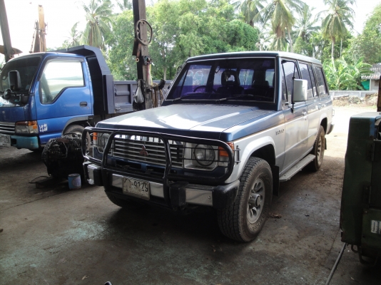 รถปาเจโร่ เครื่อง 2500 ดีเซลเทอร์โบ พร้อมใช้ ราคา 180000