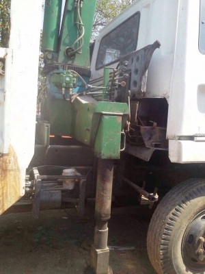 ขายรถบรรทุกติดเครน ISUZU FXZ23NFY เครื่อง 220 แรง ติดเครน 4 ตัน กระบะ 7.20 เมตร