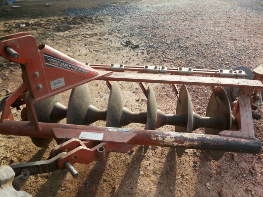 ปัญญาแทรคเตอร์มาแล้ว... คูโบต้า L3608 พร้อมใบมีดคานล่างFD163F ผาน6x22ตราช้าง ทำงาน 1057ชม. จัดส่ง อ.สากเหล็ก จ.พิจิตร